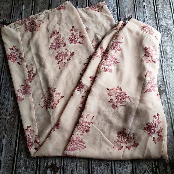 Charlotte Russe Flowy Pants - Picture 2 of 5